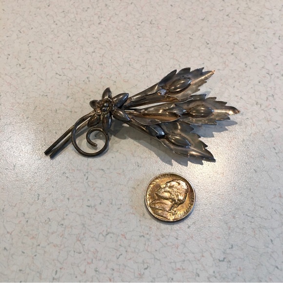 Vintage Coro Pegasus 1940s Sterling Silver Floral Bouquet Brooch WW2 Era - Picture 11 of 14